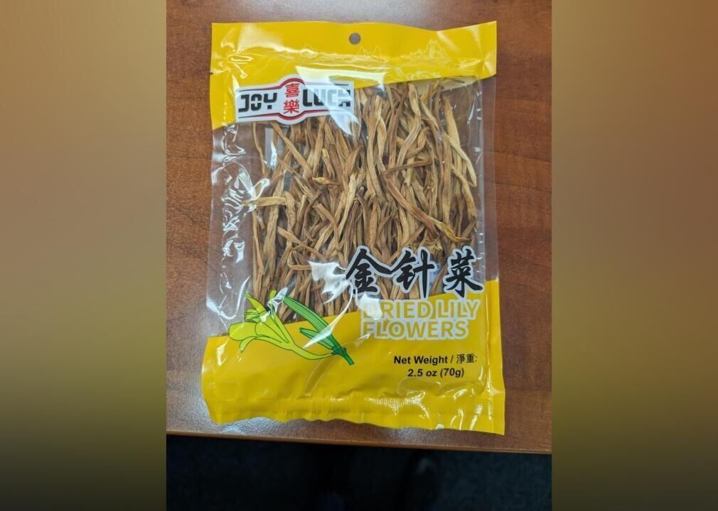 Dried lily flowers